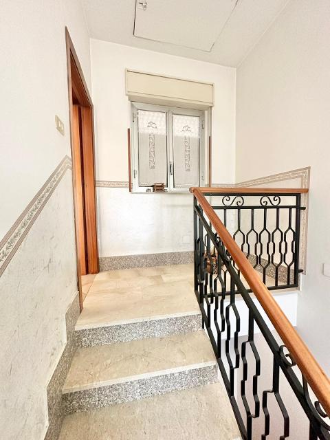 Casa singola in Vendita a Bisacquino Centro Storico (Palermo)