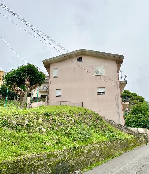 Appartamento in Vendita a Chiusa Sclafani Mallà (Palermo)