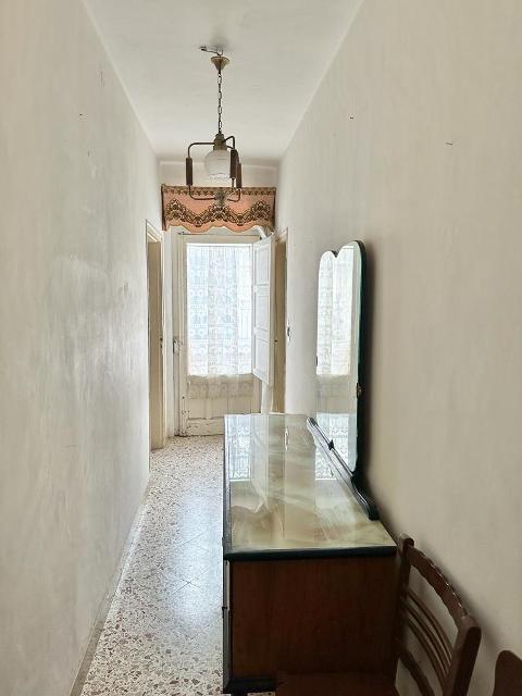 Casa singola in Vendita a Palazzo Adriano Centro storico (Palermo)
