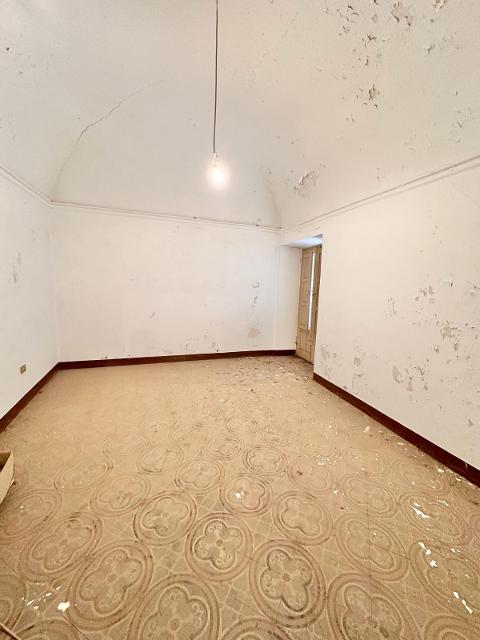 Casa singola in Vendita a Bisacquino Centro Storico (Palermo)