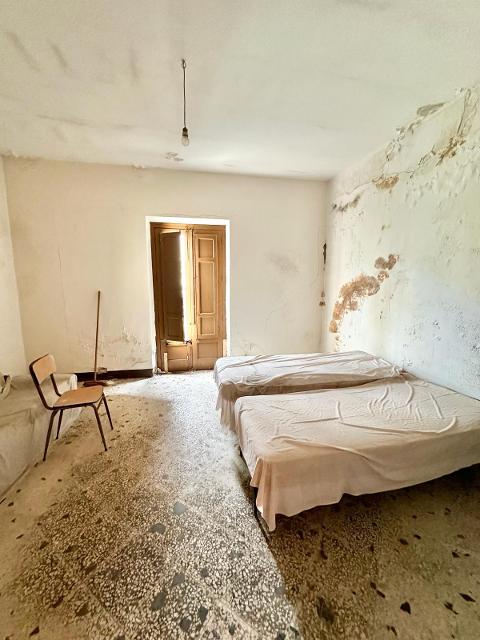 Casa singola in Vendita a Bisacquino Centro Storico (Palermo)