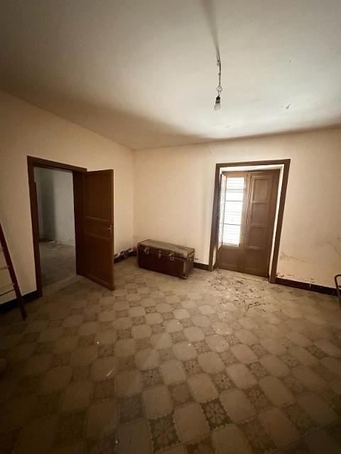 Casa singola in Vendita a Bisacquino Centro Storico (Palermo)