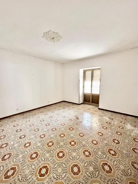 Casa singola in Vendita a Bisacquino Centro Storico (Palermo)
