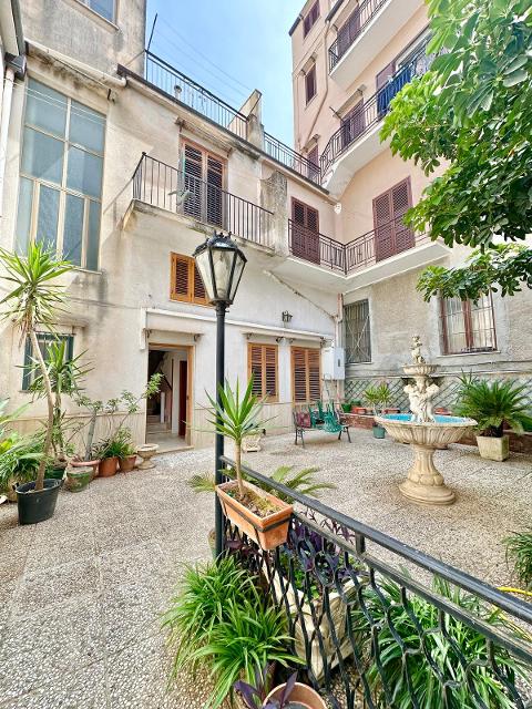 Casa singola in Vendita a Bisacquino Centro Storico (Palermo)