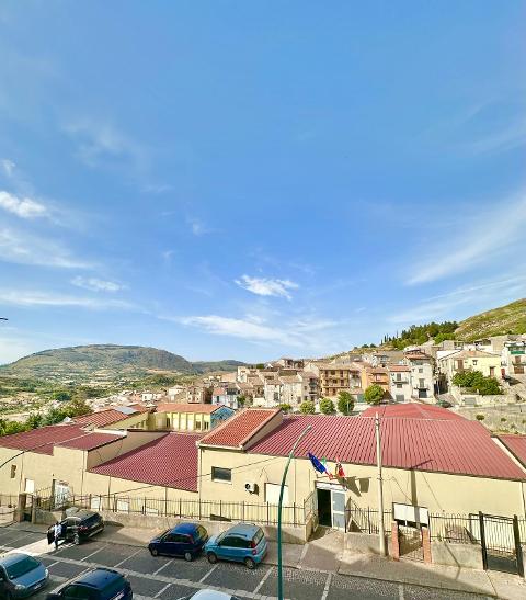 Casa singola in Vendita a Chiusa Sclafani centro storico (Palermo)