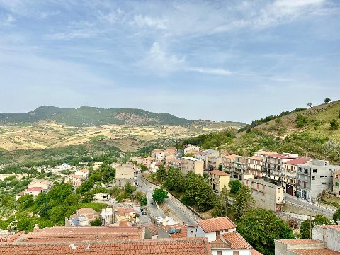 Fabbricato indipendente in Vendita a Giuliana Centro Storico (Palermo)