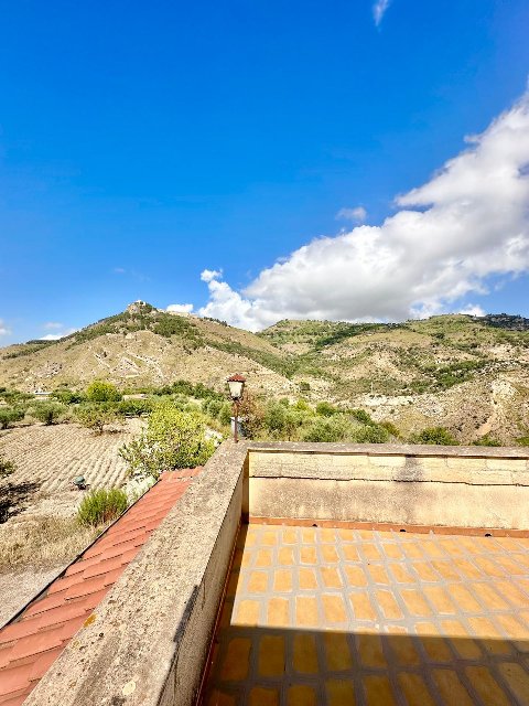 Casa singola in Vendita a Chiusa Sclafani Santa Barbara (Palermo)