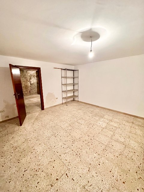 Casa singola in Vendita a Giuliana Centro Storico (Palermo)