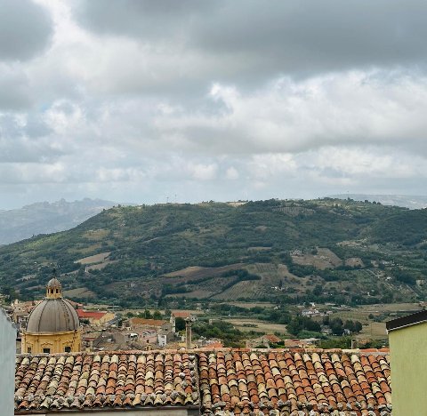 Casa singola in Vendita a Bisacquino Centro Storico (Palermo)