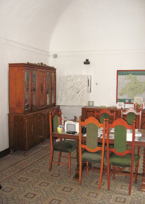 Casa singola in Vendita a Giuliana Centro Storico (Palermo)