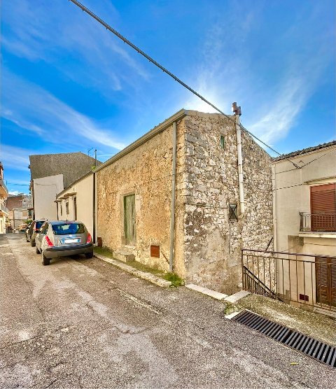 Casa singola in Vendita a Bisacquino Centro Storico (Palermo)