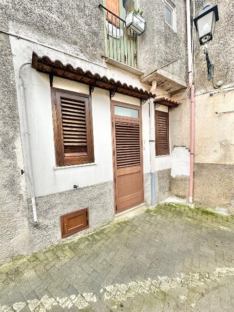 Casa singola in Vendita a Giuliana Centro Storico (Palermo)