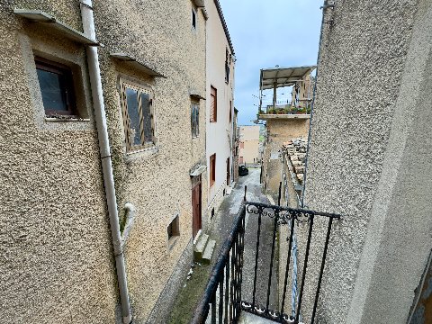 Casa singola in Vendita a Chiusa Sclafani San Michele (Palermo)