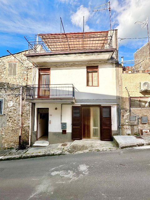 Casa singola in Vendita a Chiusa Sclafani centro storico (Palermo)