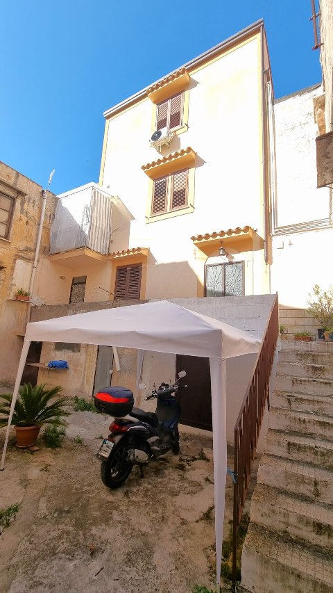 Appartamento in Vendita a Monreale (Palermo)