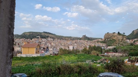 Villa indipendente in Vendita a Corleone (Palermo)