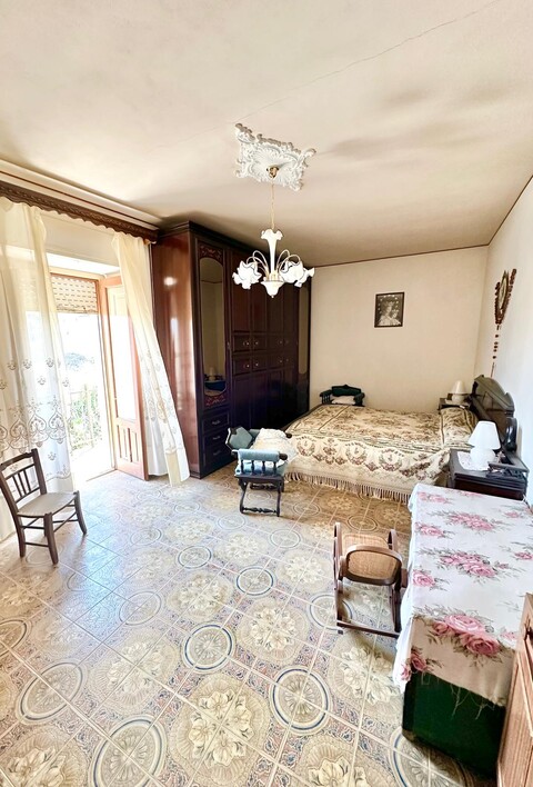 Casa singola in Vendita a Palazzo Adriano Centro storico (Palermo)