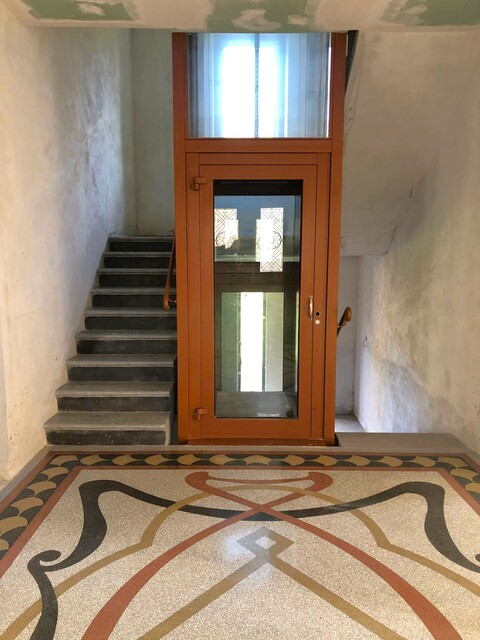 Palazzo / Edificio in Vendita a Tarcento Zomeais (Udine)