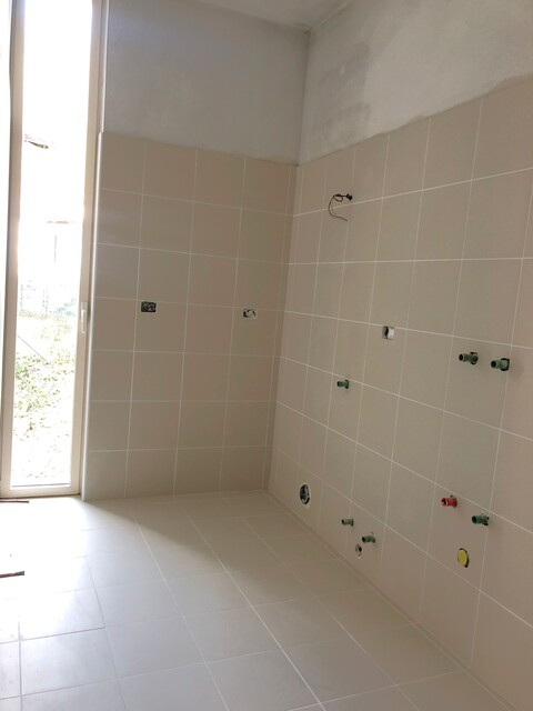 Palazzo / Edificio in Vendita a Tarcento Zomeais (Udine)