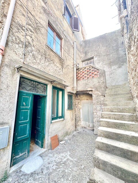 Casa singola in Vendita a Bisacquino Centro Storico (Palermo)