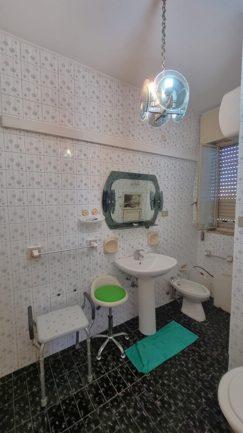 Appartamento in Vendita a Palermo Borgo Ulivia