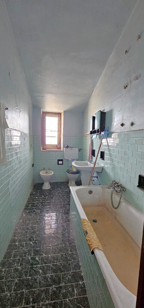 Casa singola in Vendita a Bisacquino Centro Storico (Palermo)