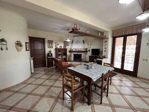 Villa indipendente in Vendita a Chiusa Sclafani C/da Mallà (Palermo)