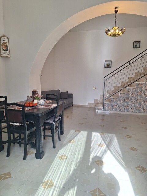 Casa singola in Vendita a Bisacquino Cappuccini (Palermo)