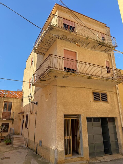 Casa singola in Vendita a Sambuca di Sicilia (Agrigento)