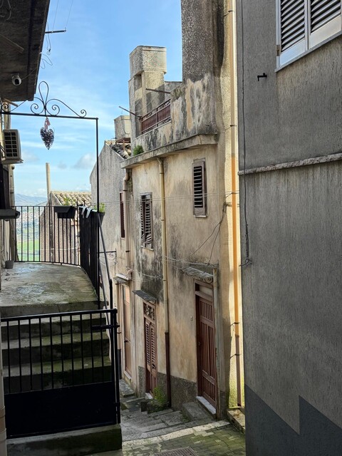 Casa singola in Vendita a Giuliana (Palermo)