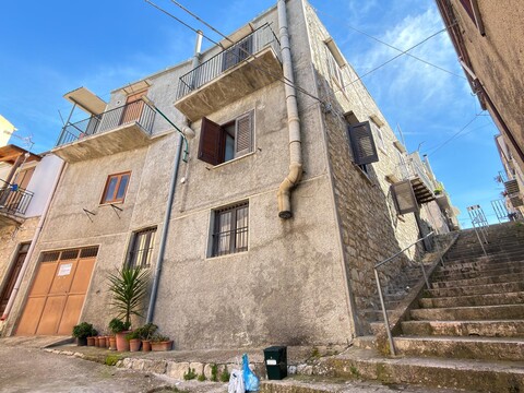 Casa singola in Vendita a Bisacquino (Palermo)