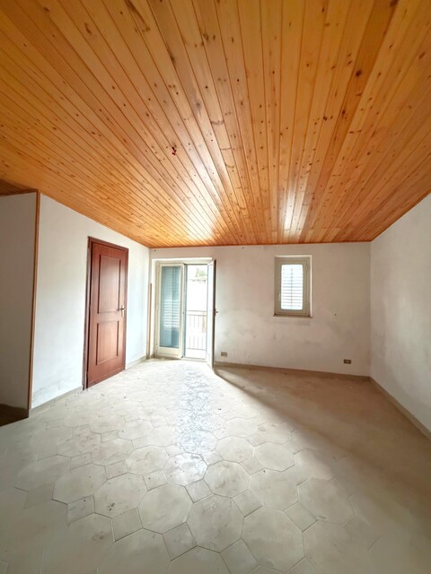 Casa singola in Vendita a Palazzo Adriano (Palermo)