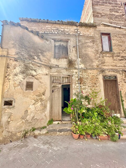 Casa singola in Vendita a Giuliana (Palermo)