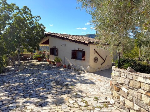 Villa in Vendita a Chiusa Sclafani (Palermo)