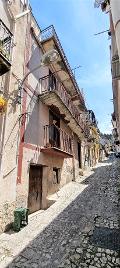 Casa singola in Vendita a Chiusa Sclafani Santa Caterina (Palermo)