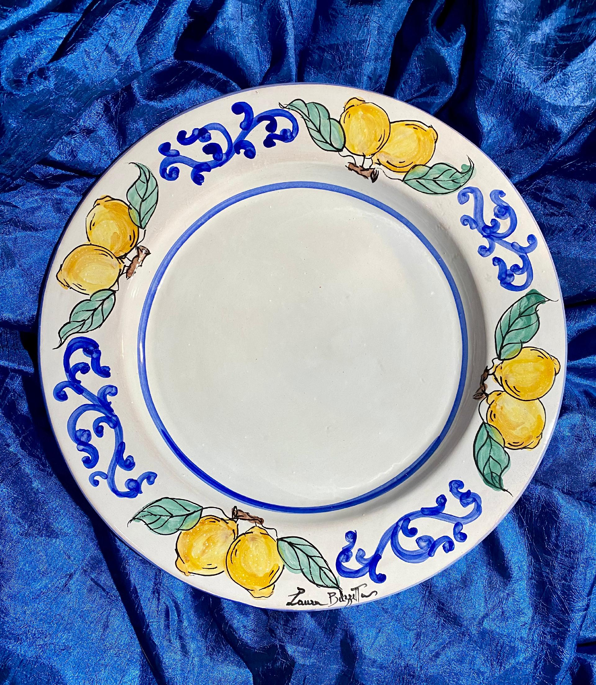 Piatto con falda "linea Frutta" diametro 33 cm Terrecotte d'arte di Laura Buzzetta Ceramica Siciliana