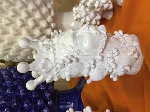 Teste Normanne bianche con applicazione di fichi d'india altezza 17-19cm Laura Buzzetta sicilia