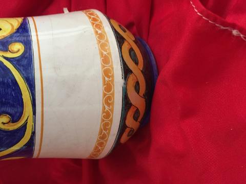 Albarello in ceramica alt. 28 cm con foglia d'acanto Laura Buzzetta ceramica arredo