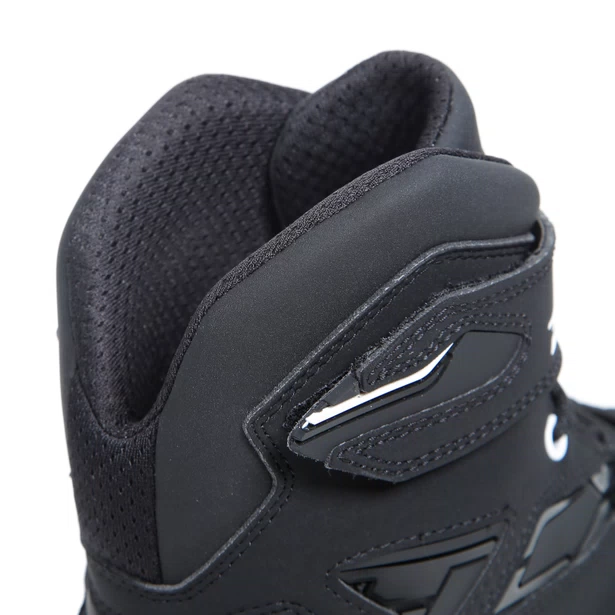 ZETA WP Scarpe moto certificate impermeabili. TCX BLACK