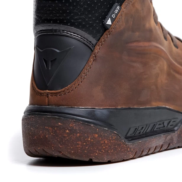 METRACTIVE D-WP SHOES DAINESE Scarpa da moto impermeabile in pelle pieno fiore.