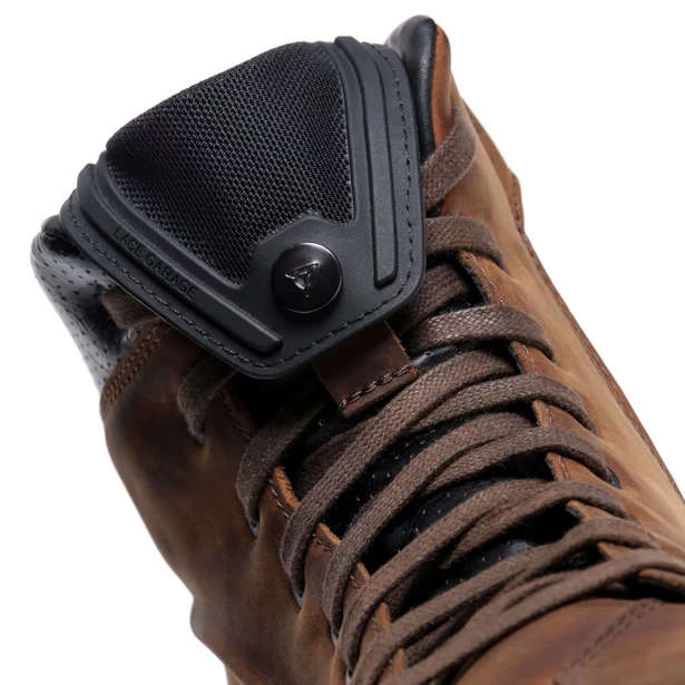 METRACTIVE D-WP SHOES DAINESE Scarpa da moto impermeabile in pelle pieno fiore.