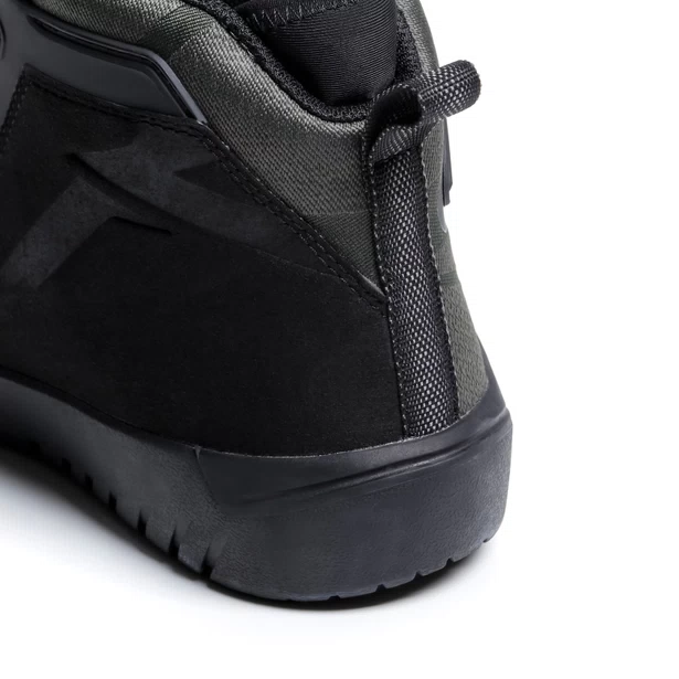 URBACTIVE GORE-TEX® DAINESE Scarpa da moto impermeabile e traspirante con membrana in Gore-Tex®Extended e suole Groundtrax®.