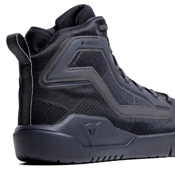 URBACTIVE GORE-TEX® DAINESE Scarpa da moto impermeabile e traspirante con membrana in Gore-Tex®Extended e suole Groundtrax®.