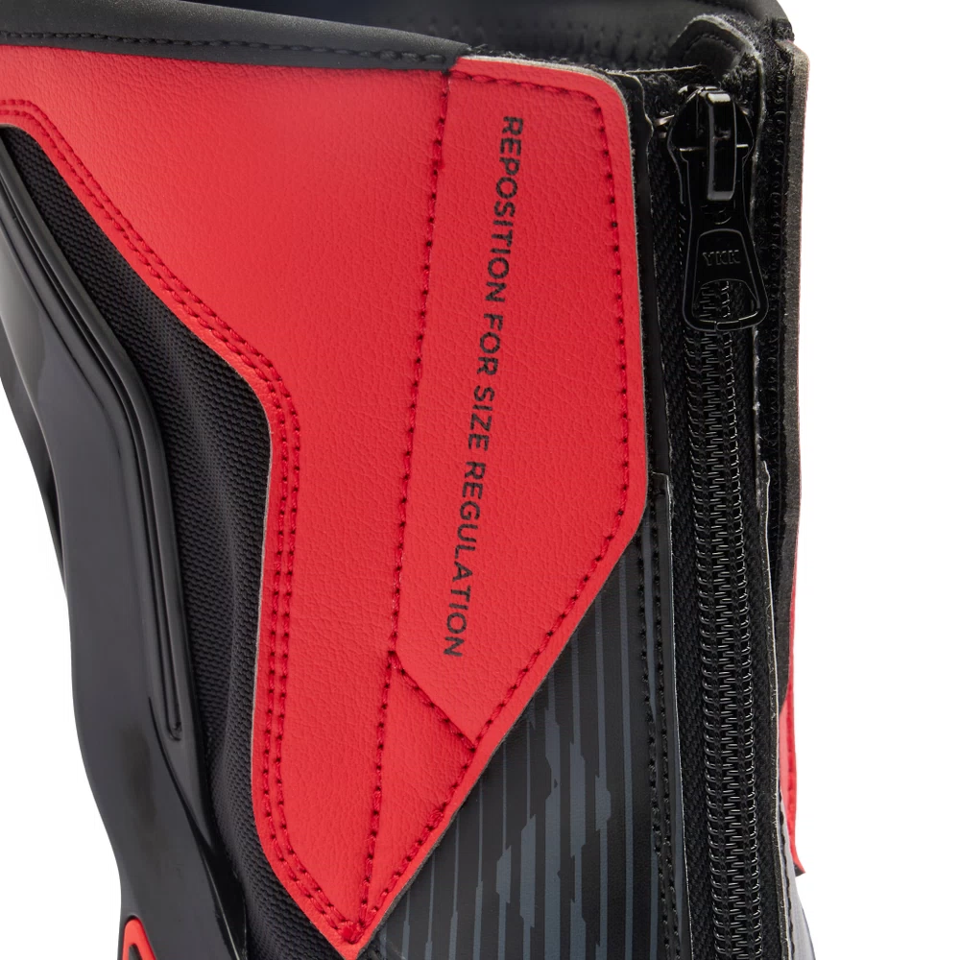 NEXUS 2 BOOTS Dainese Stivali moto sportivi con sistema anti-distorsione Axial Distorsion Control