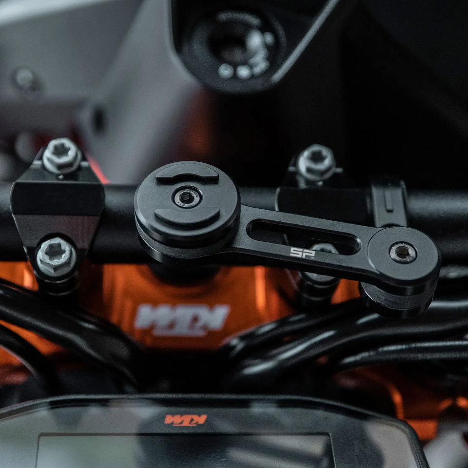 MOTO MOUNT PRO SP CONNECT La soluzione più innovativa e completa per il montaggio del tuo cellulare sul manubrio della moto.