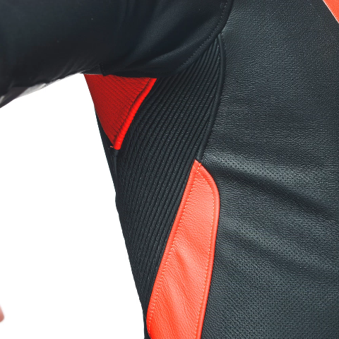 TOSA Dainese TUTA MOTO INTERA IN PELLE PERFORATA