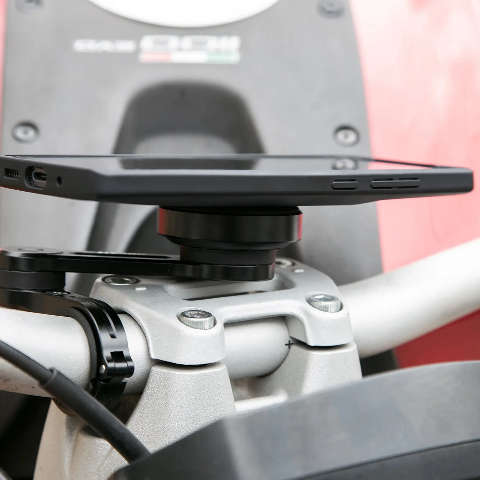 ANTI VIBRATION MODULE SP CONNECT Innovativo antivibrante che riduce le vibrazioni fino al 60%. Compatibile con le SP Phone Case e con i prodotti Universal.
