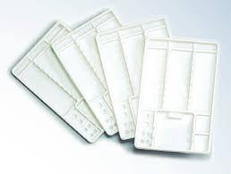 VASSOI MONOTRAY BIANCHI ZIGRINATI - KUMAPAN - 28 X 18 CM - 400 PEZZI
