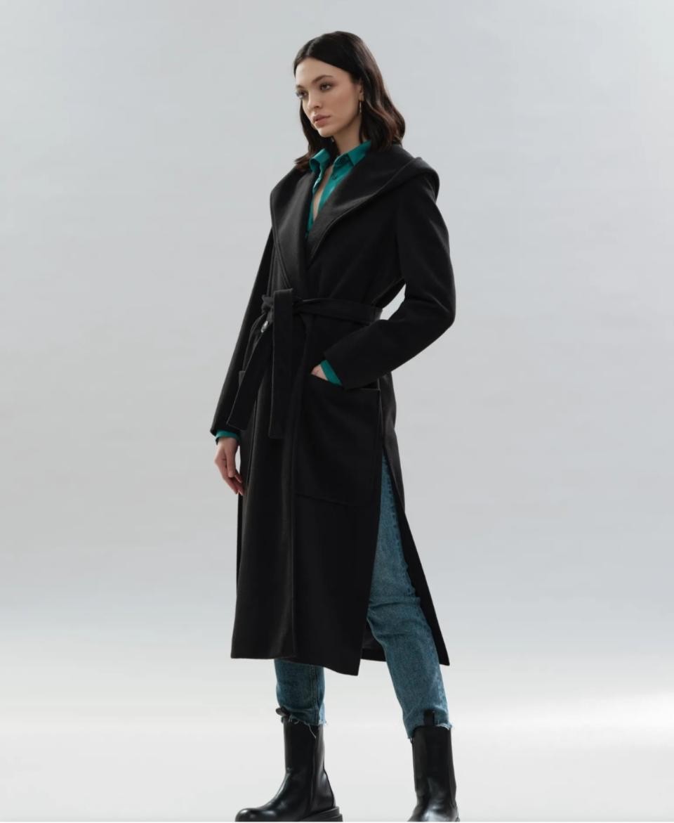 Cappotto a vestaglia con cappuccio WHITE WISE  Collezione 2021/22