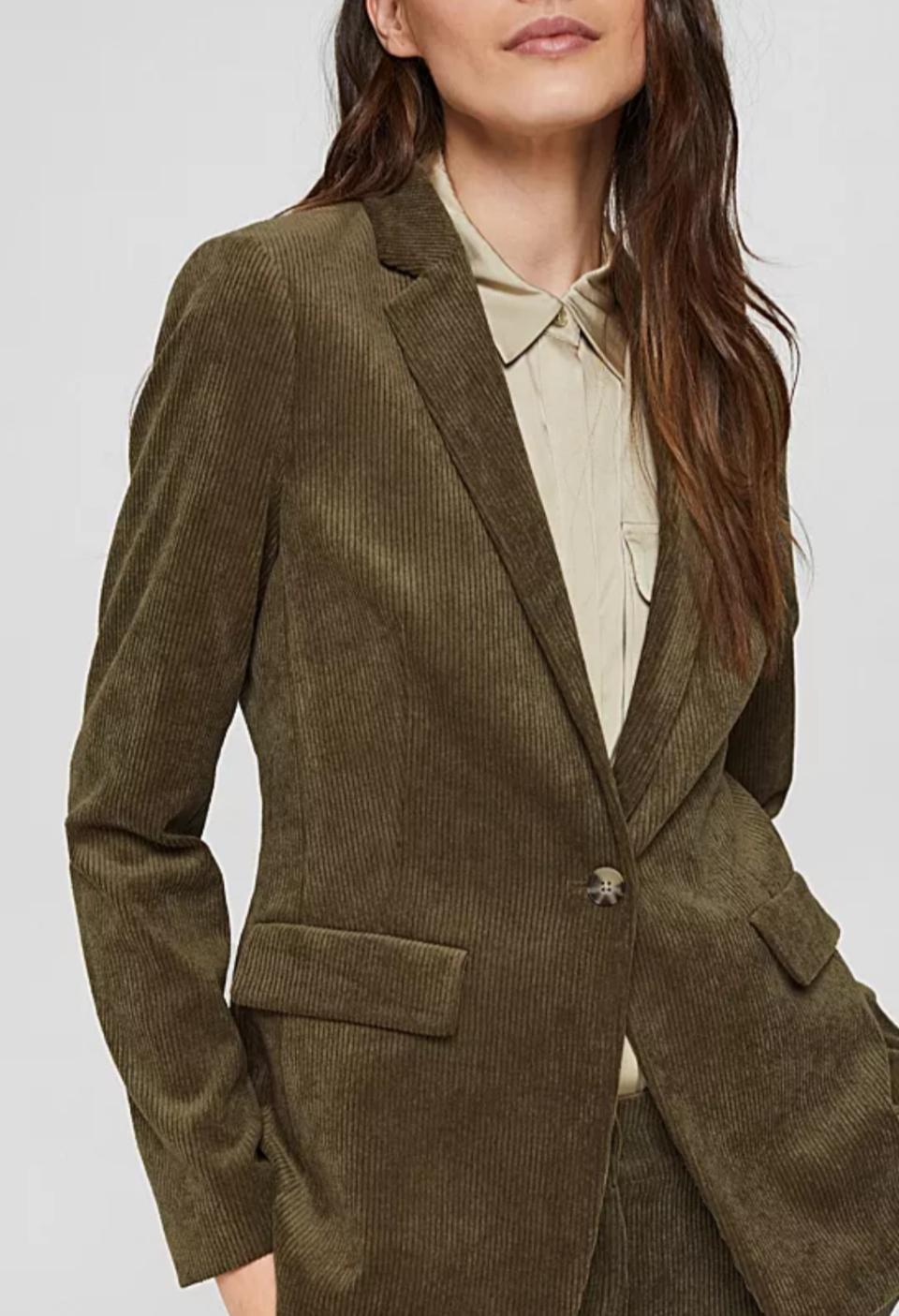 Giacca di velluto a coste, con pantalone abbinato - color Verde Oliva  ESPRIT  Collezione 2021/2022